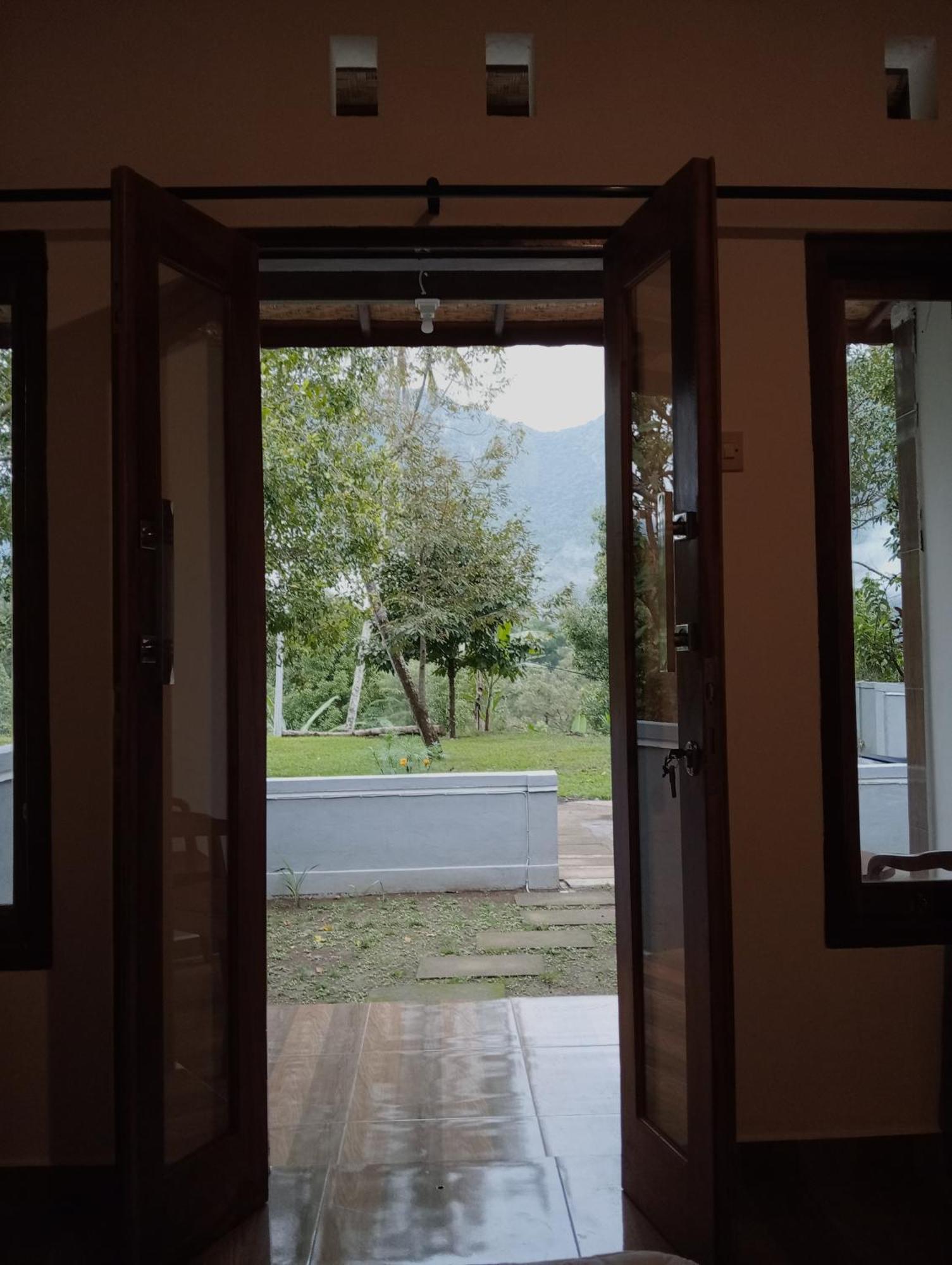 Jepun Homestay Lemukih Сінгараджа Екстер'єр фото